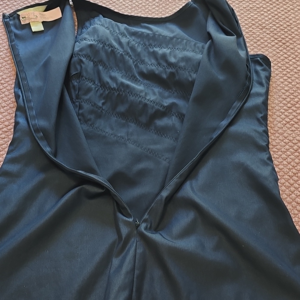 Banana Republic Factory Elegant Navy Sleeveless Ruffled Top - Picture 8 of 11